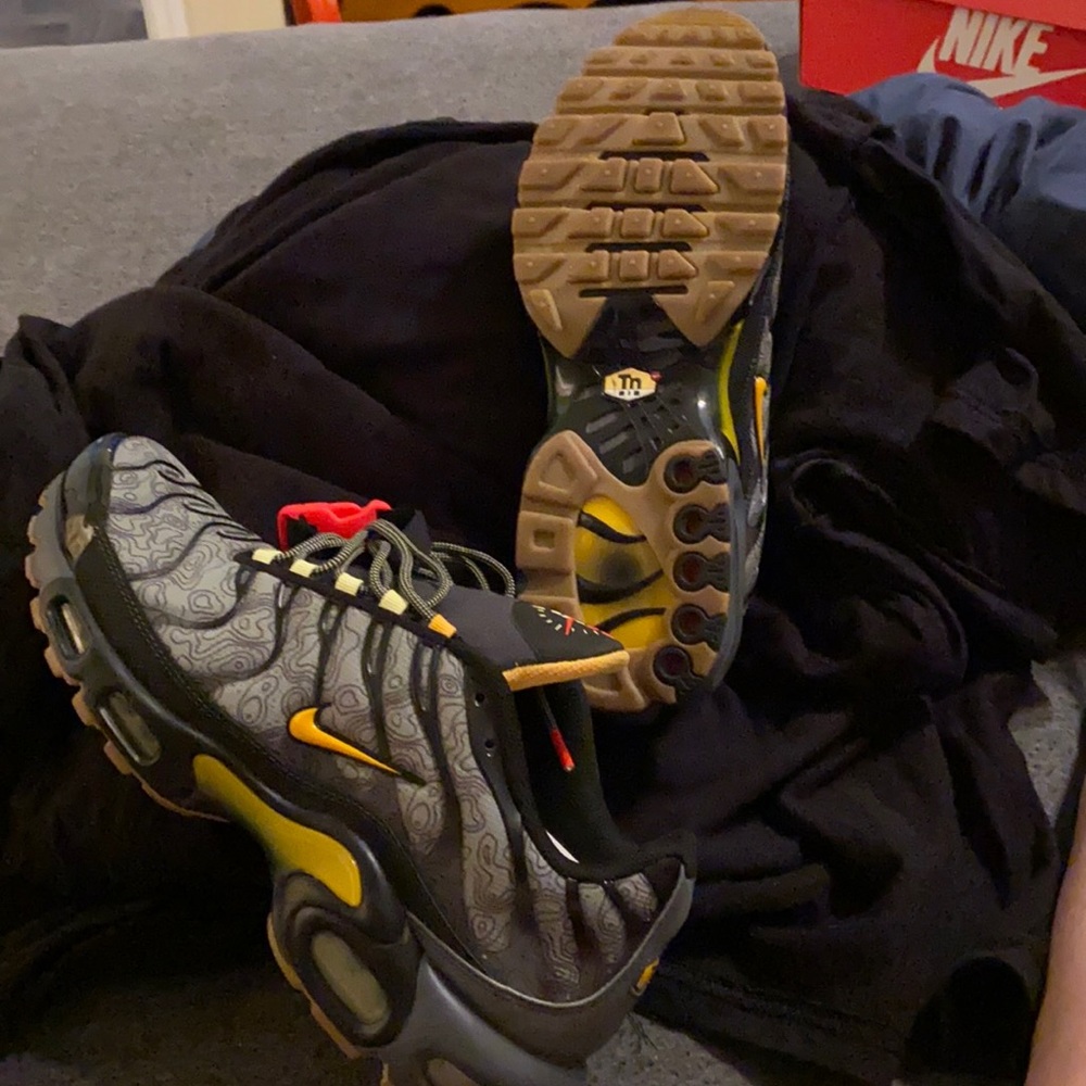 Airmax men’s size 10